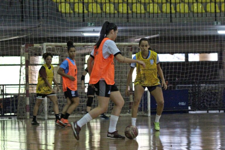 Secretaria de Esportes realiza 1º Torneio de Futebol Feminino 'Entre Elas'